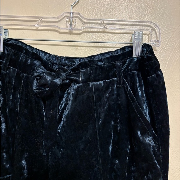 Jolt Green Crushed Velvet Jogger Pants | Size Large - Picture 6 of 8